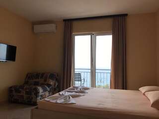 Апартаменты Apartments Popovic Улцинь Апартаменты с балконом-2